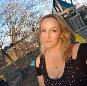 Meet your Posher, Sierra